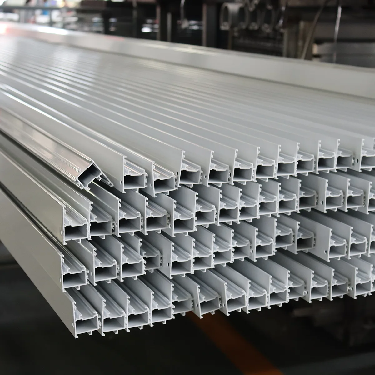 アルミニウム合金管